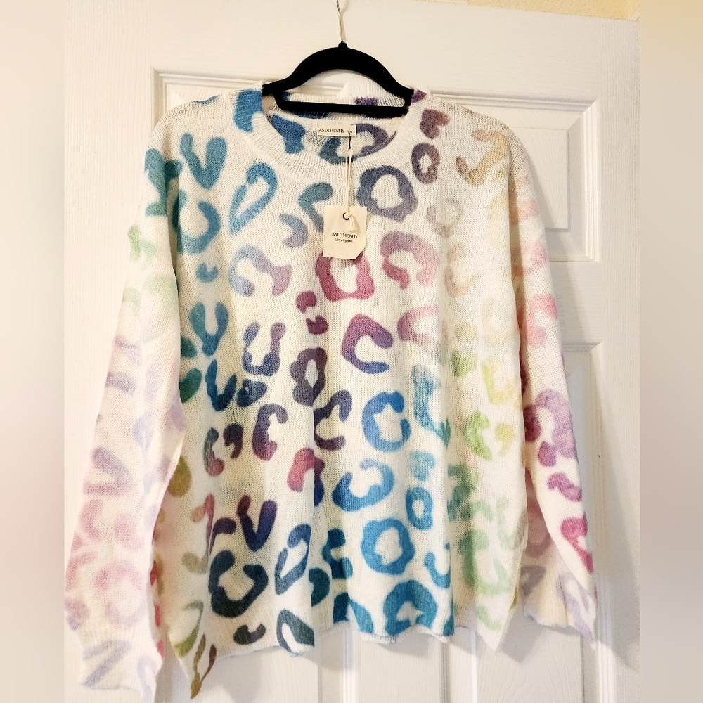 And the Why Rainbow Ombre Animal Print Sweater Size small